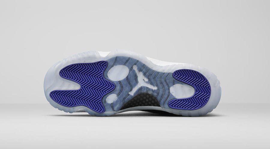 Air Jordan 11 — Concord