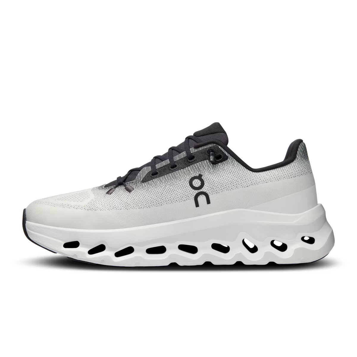 On CloudTilt — Black/Ivory