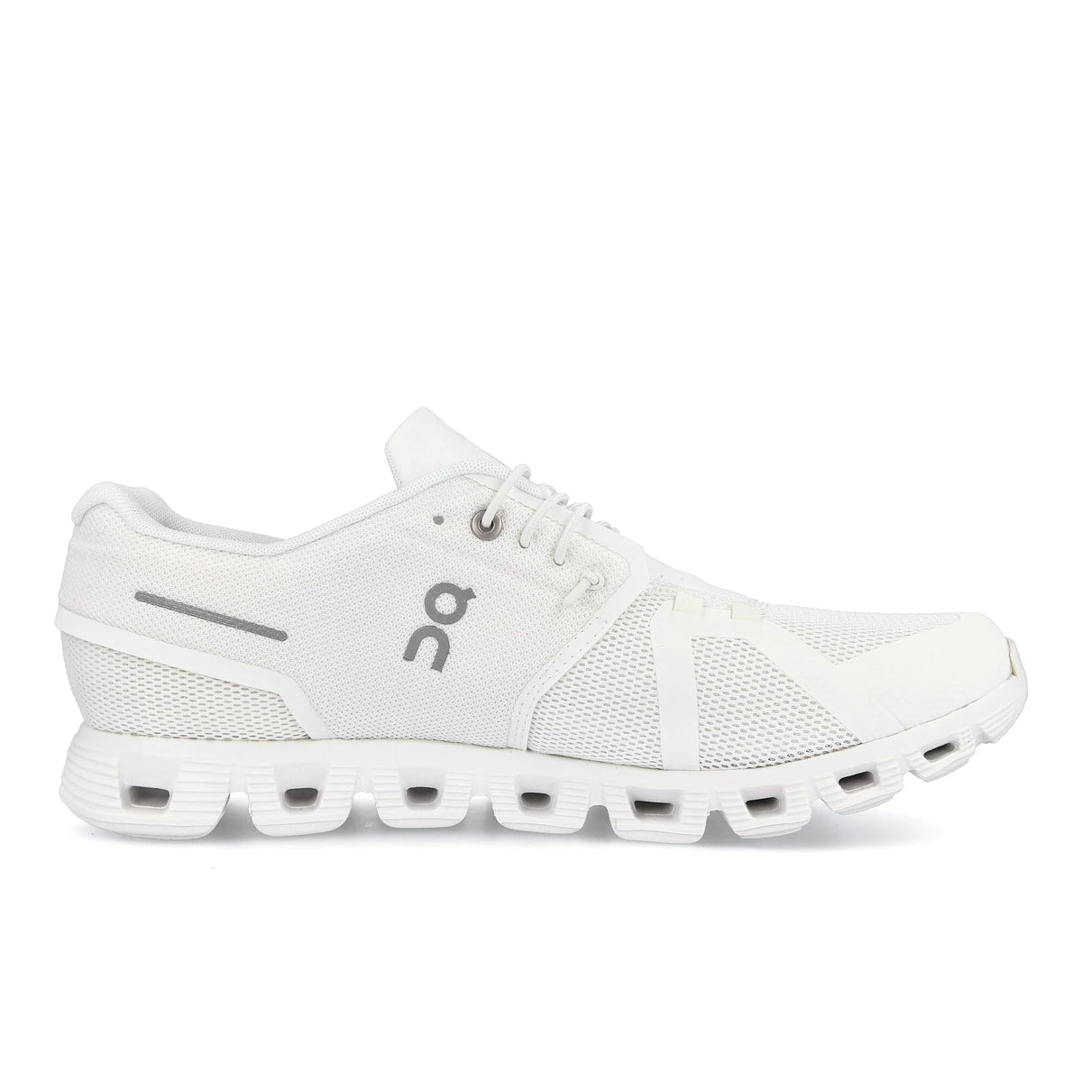On Cloud 5 — All White