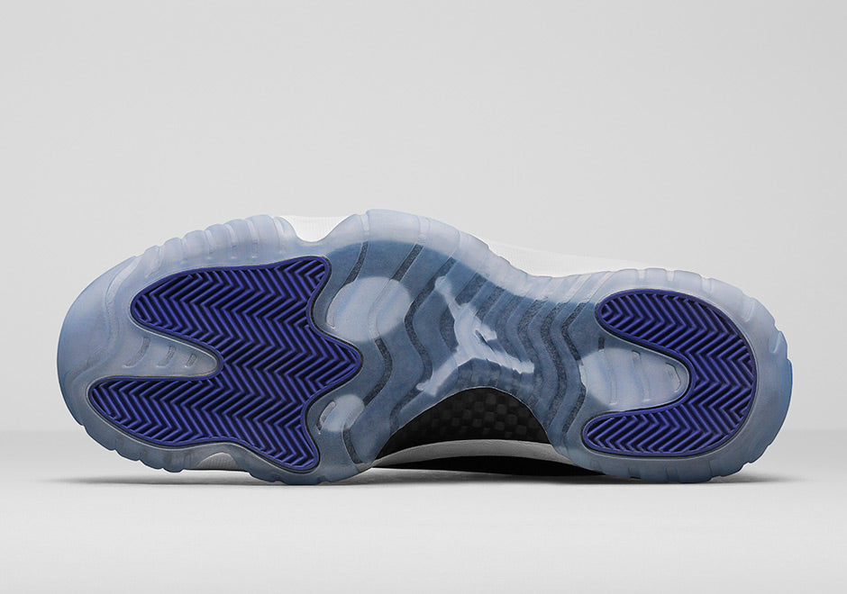 Air Jordan 11 — Space Jam